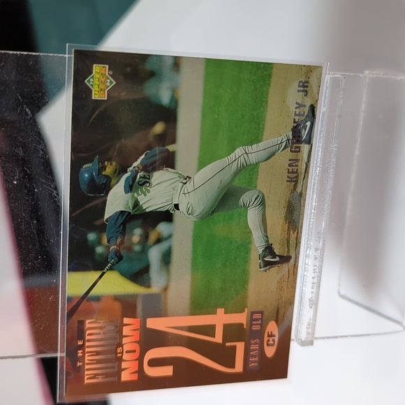 1994 Upper Deck Ken Griffey Jr. #53 Baseball Card - Picture 2 of 8